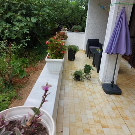 Hrastic Appartement *