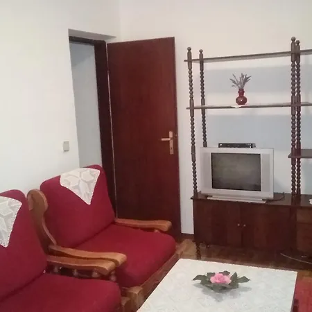 Apartament Hrastic *