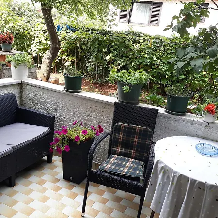 Apartman Hrastic