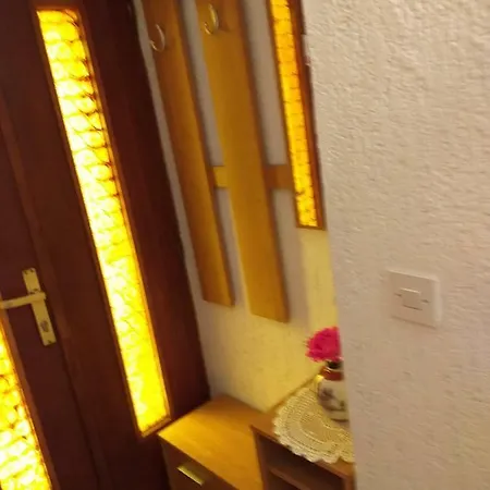 Apartament Hrastic *
