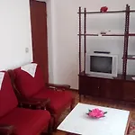 Hrastic Πόρετς
